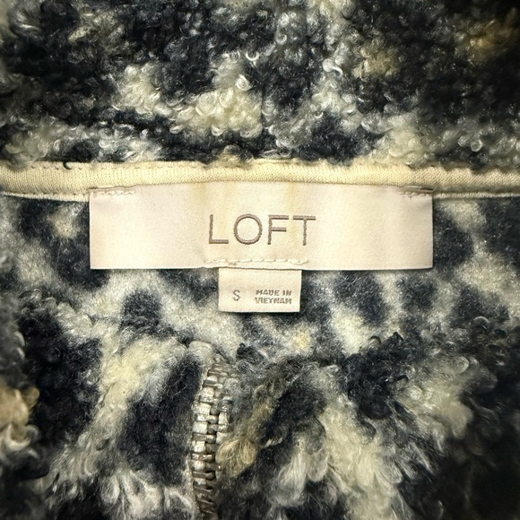 LOFT Leopard Print Sherpa Fleece Zip Sweatshirt Women’s Size Small - Picture 3 of 9